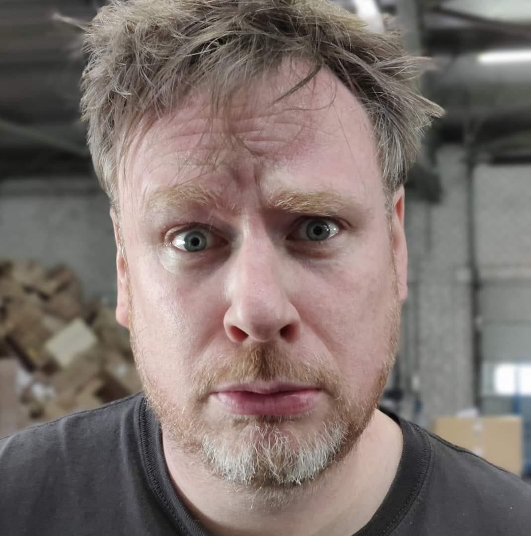 Portret van Manu